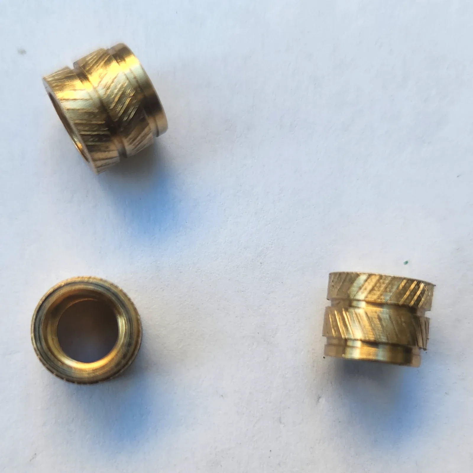 M5 7mm insert çakma somun