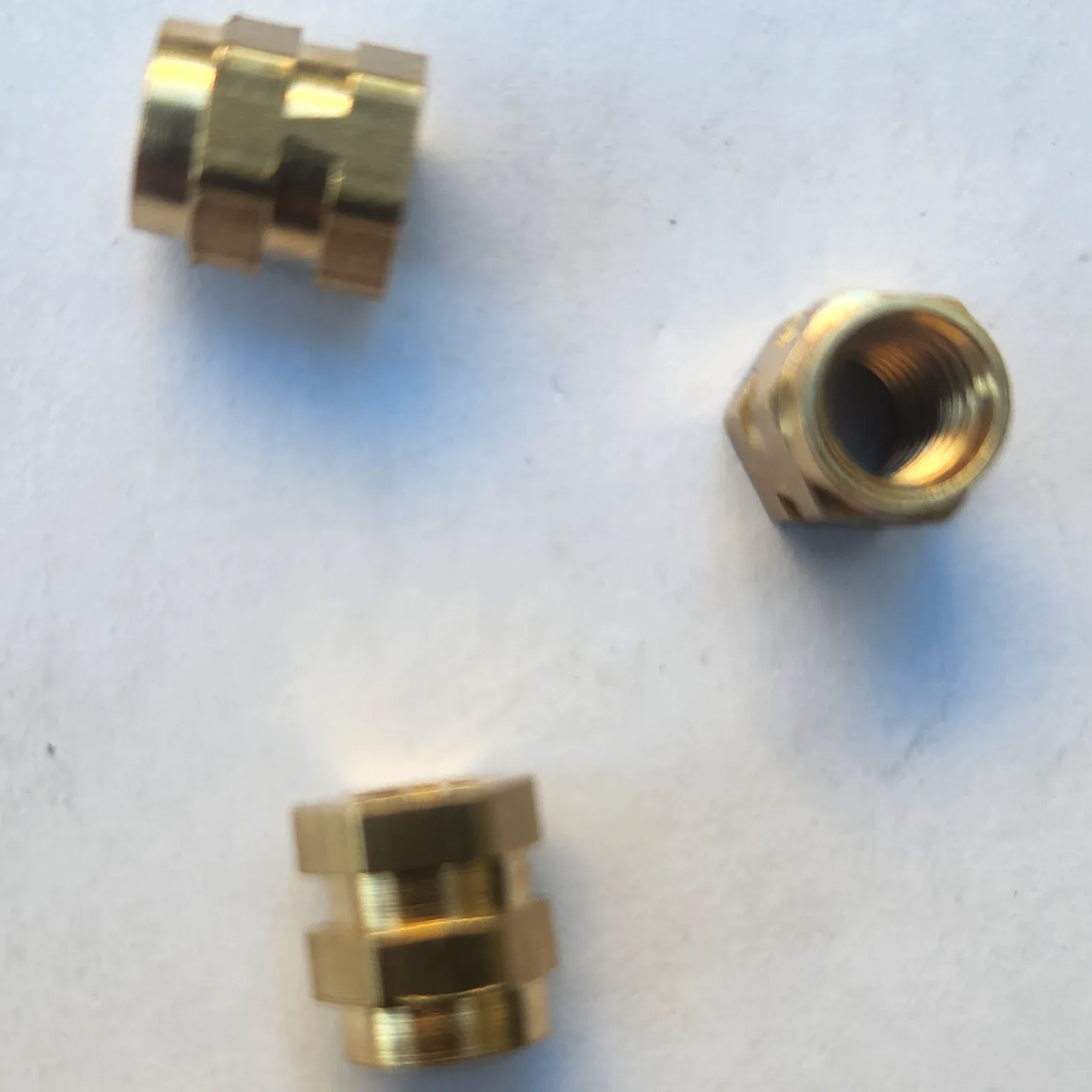 M5 8mm Hex çakma insert Somun